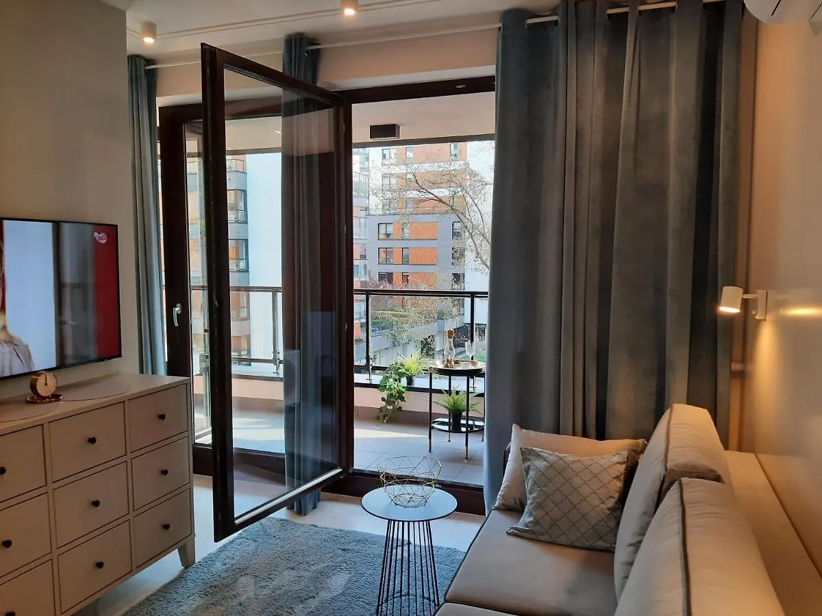 Siedmiogrodzka - Most Handy Location, Aircon & Garage Free Warsaw