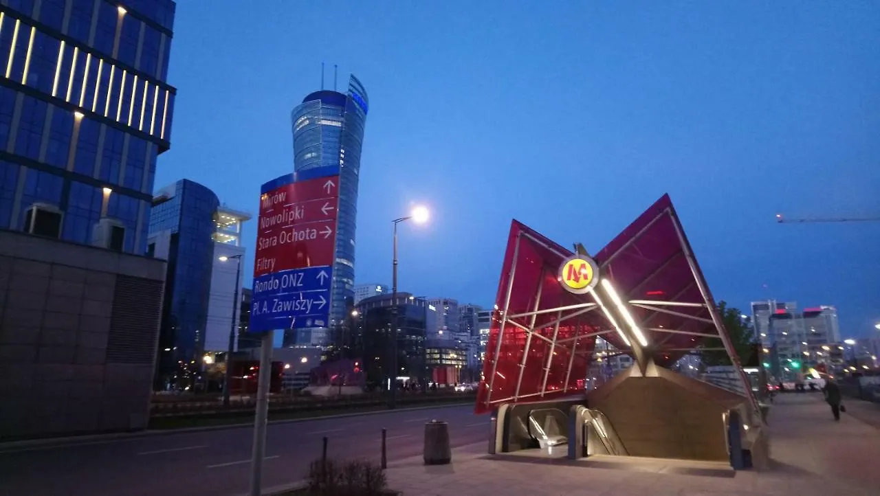 Siedmiogrodzka - Most Handy Location, Aircon & Garage Free Apartment Warsaw Poland