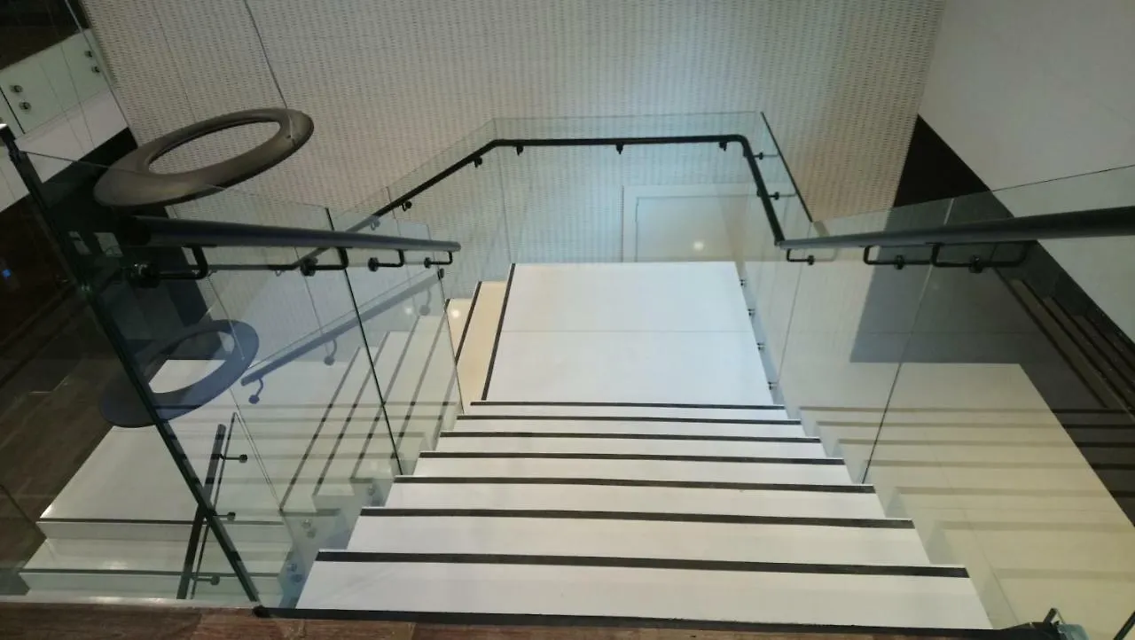 Siedmiogrodzka - Most Handy Location, Aircon & Garage Free Apartment Warsaw 0*,