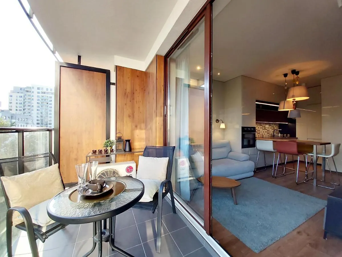 Apartment Siedmiogrodzka - Most Handy Location, Aircon & Garage Free Warsaw Poland